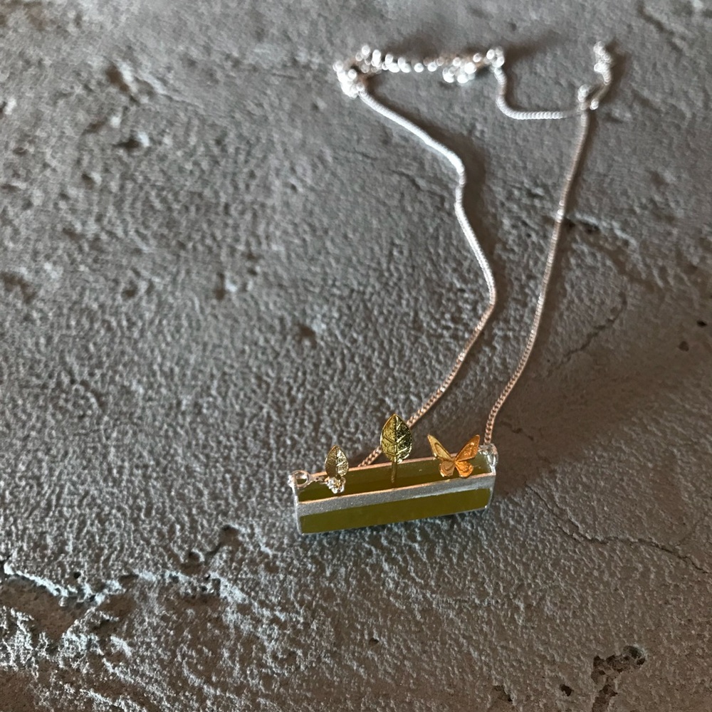 silver necklace Plant In A Pod Planter & gold leaf - Picture 4 of 6
